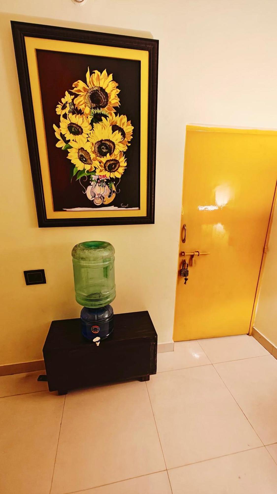 The Yellow House - Couple'S Getaway In Gomti Nagar- 1 Bhk Λάκναου Εξωτερικό φωτογραφία